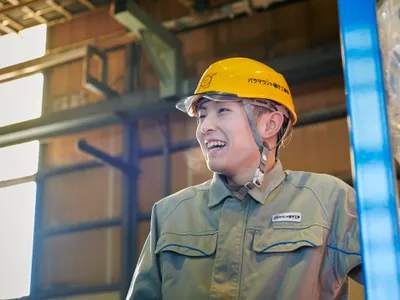 パラマウント硝子工業株式会社