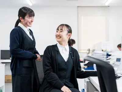名糖運輸 株式会社