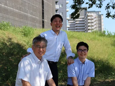 エーエルプラス株式会社