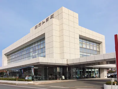 山ロトヨタ自動車 株式会社