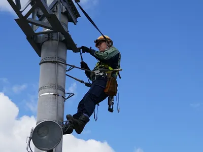 日本電設電車線工事株式会社
