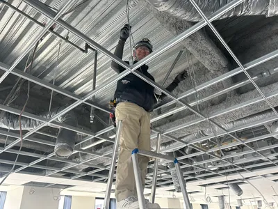 カネ敷商事 株式会社